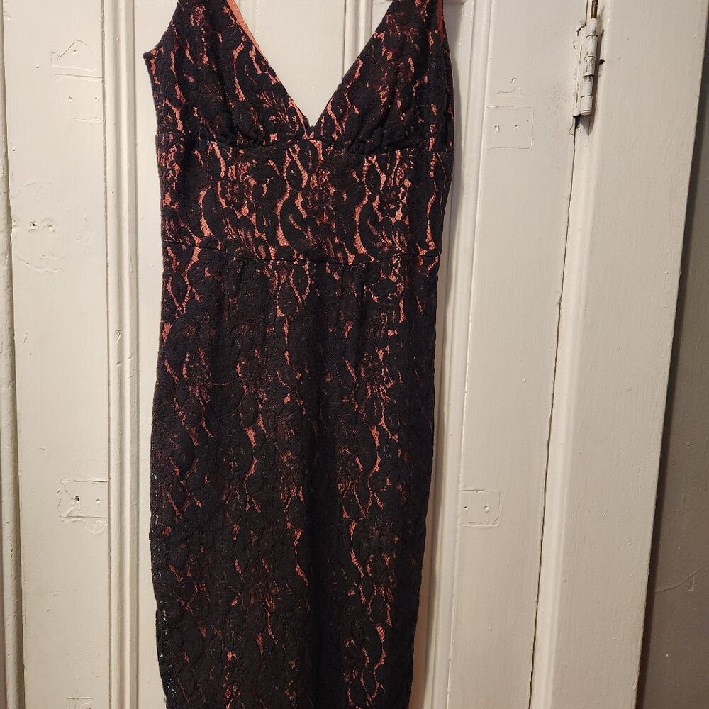 Trina Turk black lace Party dress size 2 great condition!~